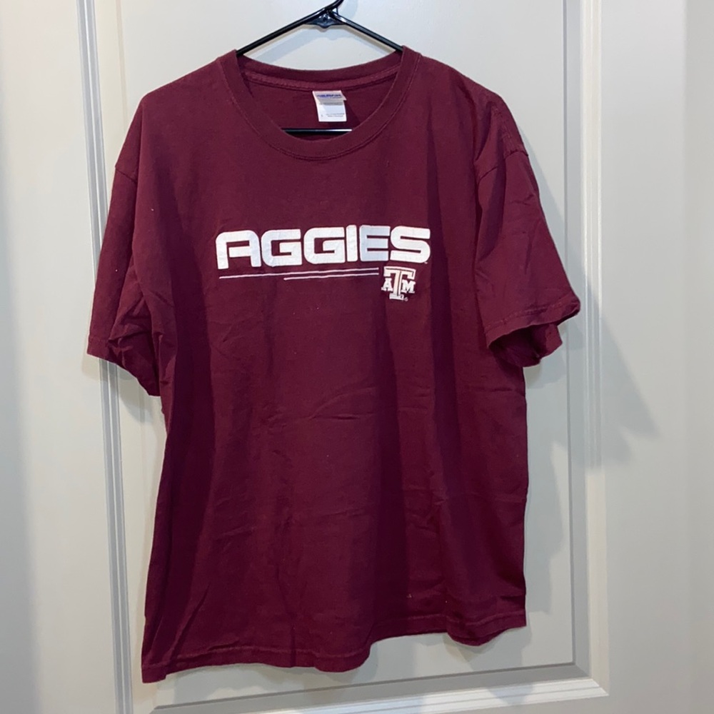 College tshirt